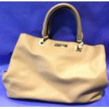 Carvela ladies leather handbag by Kurt Geiger, L: 38 cm. P&P Group 2 (£18+VAT for the first lot