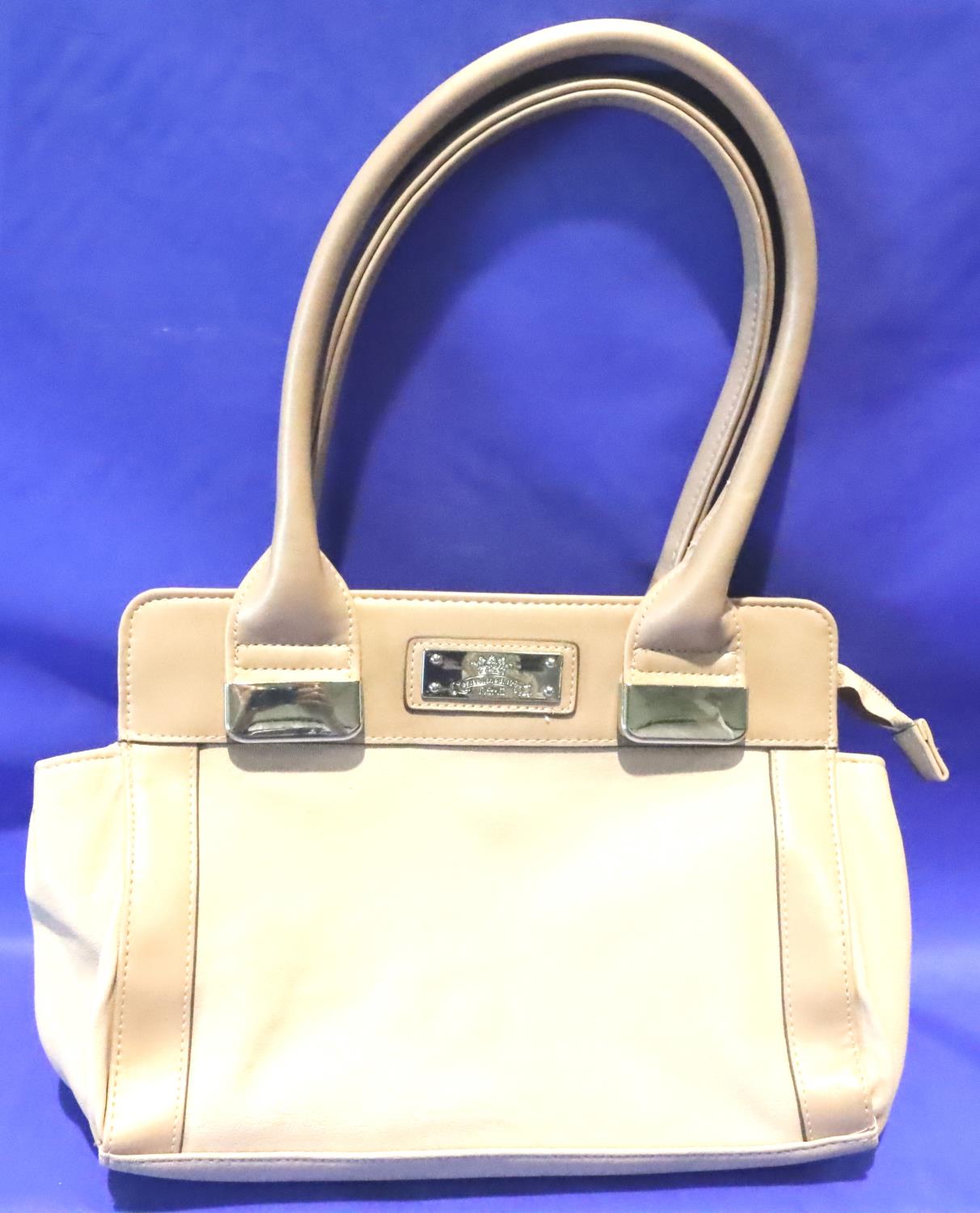 Ladies nude leather handbag by Next, L: 31 cm. P&P Group 2 (£18+VAT for the first lot and £3+VAT for