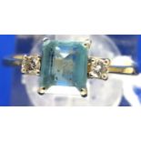 18ct gold emerald cut aquamarine and diamond ring, size K/L, 2.8g. P&P Group 1 (£14+VAT for the