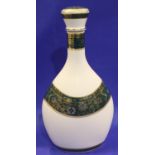 Royal Doulton 75cl Carlyle Whiskey decanter, H: 26 cm. No cracks, chips or visible restoration. P&