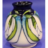 Moorcroft vase in the Forde pattern, H: 6 cm. No cracks, chips or visible restoration. P&P Group
