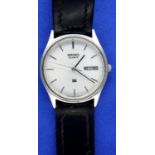 Seiko; gents vintage day date wristwatch, working at lotting. P&P Group 1 (£14+VAT for the first lot