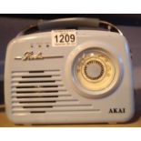 Akai vintage type radio. P&P Group 2 (£18+VAT for the first lot and £3+VAT for subsequent lots)