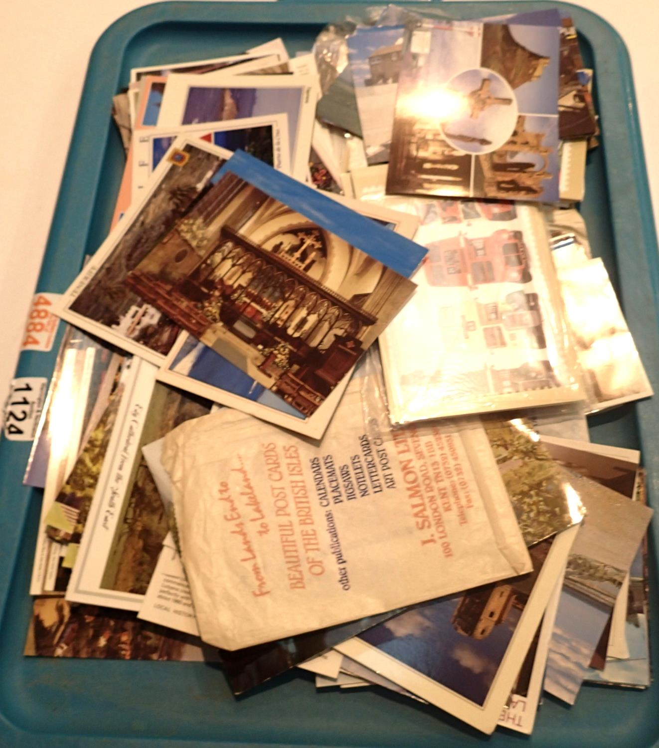 Tray of mixed postcards and picture cards etc. P&P Group 1 (£14+VAT for the first lot and £1+VAT for