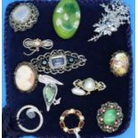 Display cushion of mixed brooches, largest L: 70 mm. P&P Group 1 (£14+VAT for the first lot and £1+