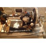 Vintage hand powered Singer sewing machine. Not available for in-house P&P, contact Paul O'Hea at