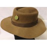 WWII British Womens Land Army badged hat. P&P Group 2 (£18+VAT for the first lot and £3+VAT for