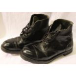Pair of British military issue boots, UK size 9. P&P Group 2 (£18+VAT for the first lot and £3+VAT