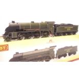 Hornby R3010 Class N15, NO 771, Sir Sagramore, Southern Green, Early Crest, in very near mint