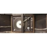 Beogram 1500 record deck with a pair of Beovox 1001 speakers. Not available for in-house P&P,