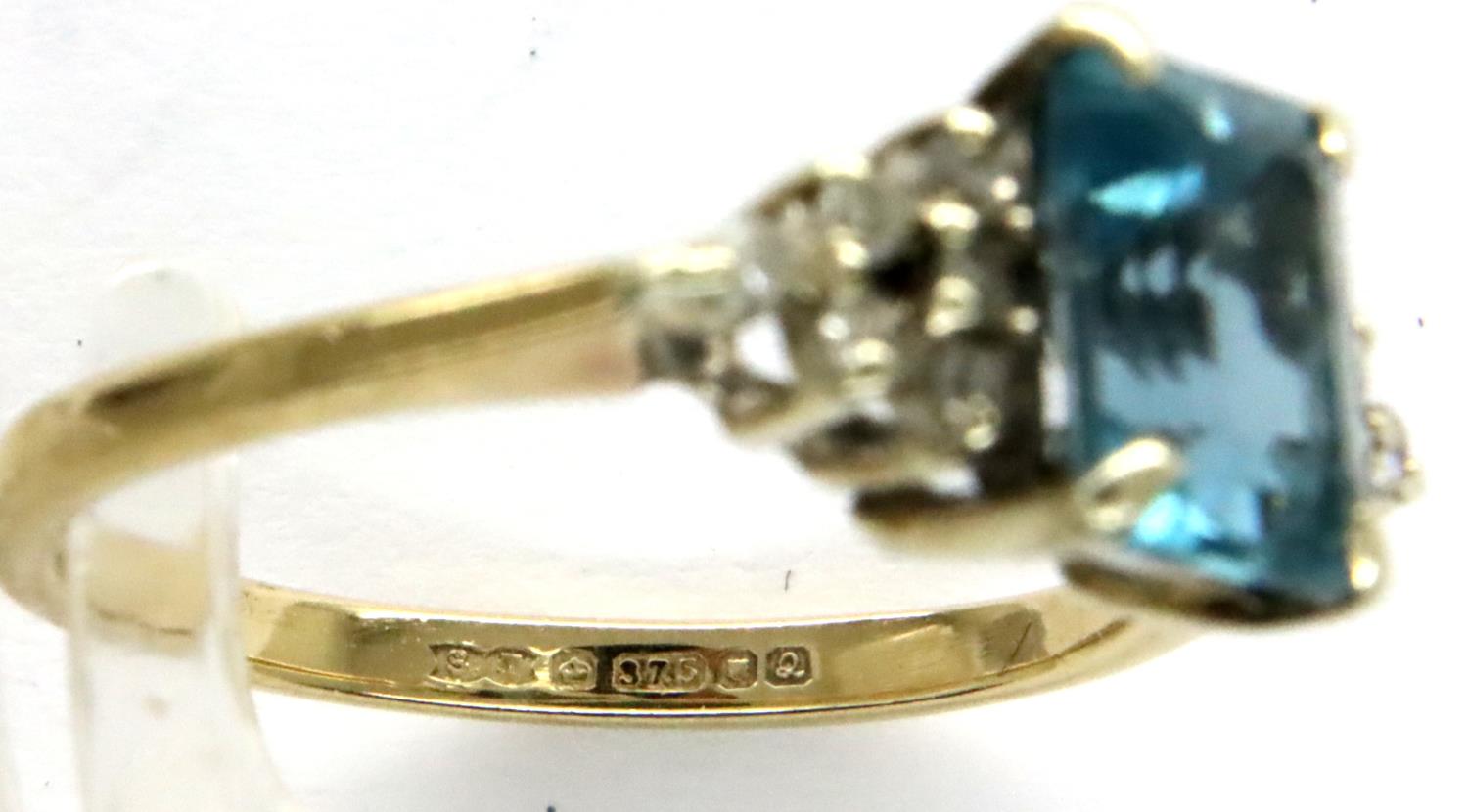 9ct gold aquamarine and diamond set cocktail ring, size J/K, 1.9g. P&P Group 1 (£14+VAT for the - Image 3 of 3