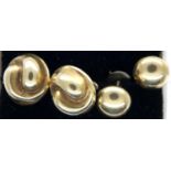 Two pairs of 9ct gold earrings, combined 3.3g. P&P Group 1 (£14+VAT for the first lot and £1+VAT for