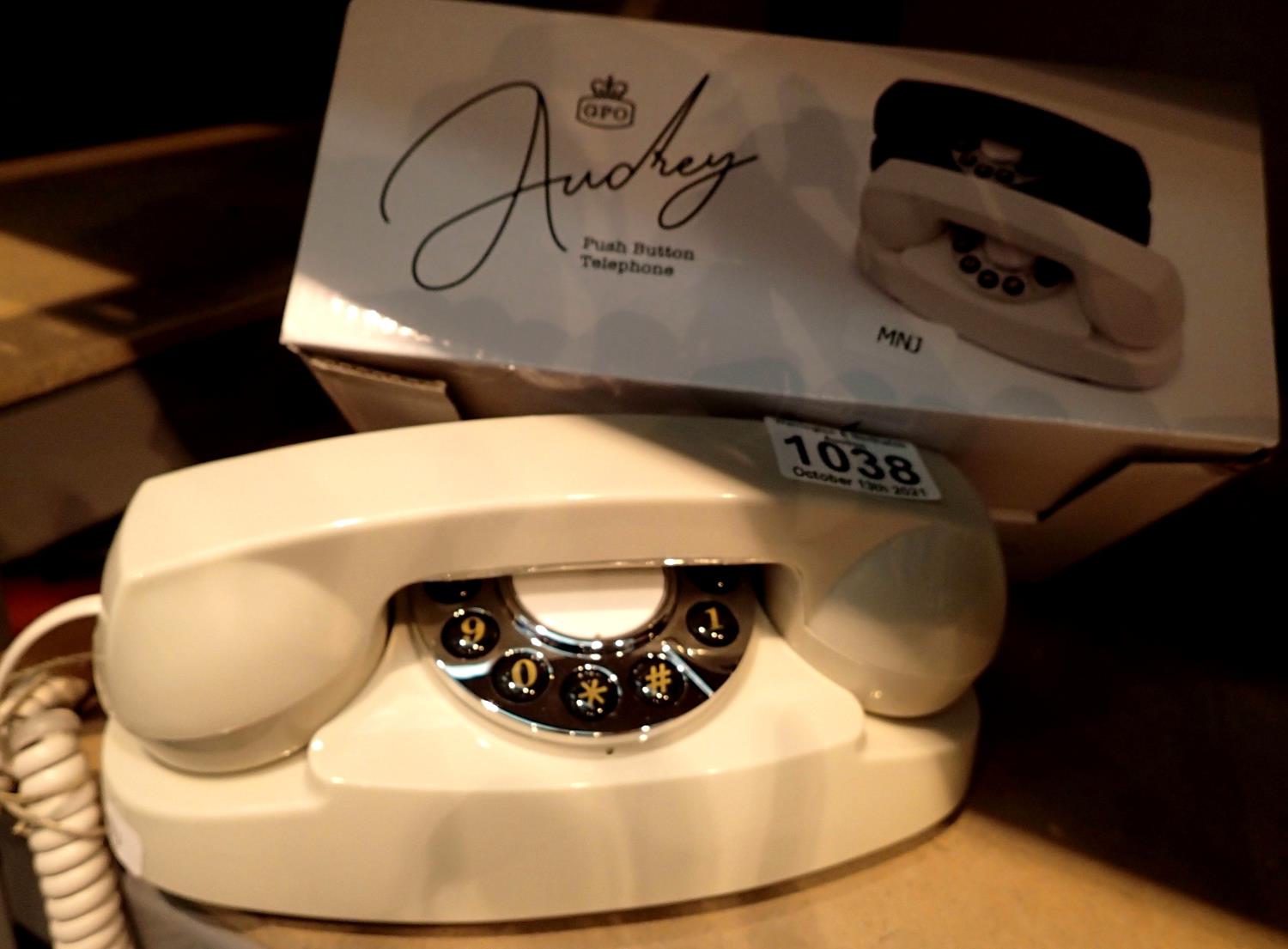 Audrey, GPO746 Retro push button telephone replica of the 1970s classic, compatible with modern