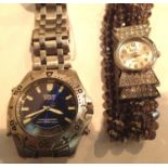 Two wristwatches including a Lorus Sports example. P&P Group 1 (£14+VAT for the first lot and £1+VAT