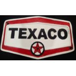 A Texaco modern cast iron sign, 22 x 14 cm. P&P Group 2 (£18+VAT for the first lot and £3+VAT for