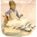 Large Nao figurine of a reading girl, H: 25 cm. P&P Group 2 (£18+VAT for the first lot and £3+VAT
