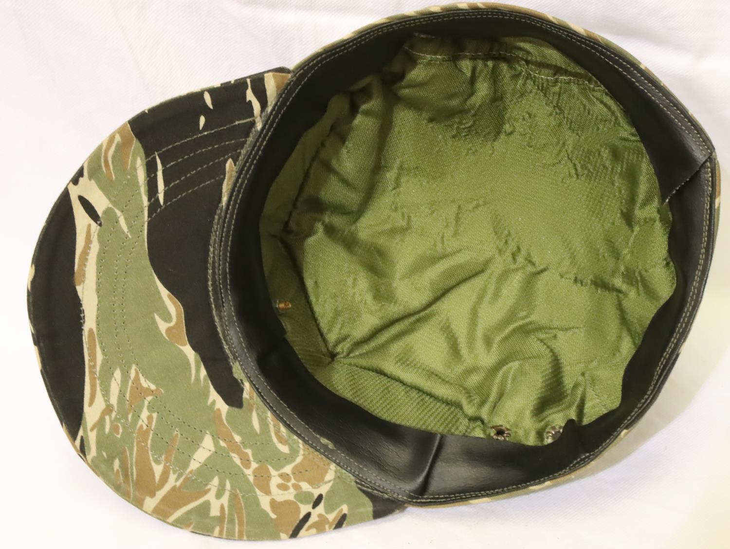 Vietnam War period USMC tiger camouflage cap. P&P Group 2 (£18+VAT for the first lot and £3+VAT - Image 2 of 2