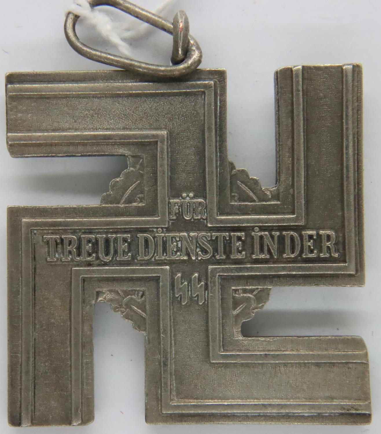 Replica Museum quality Waffen SS Twelve Year Long Service Medal with teardrop loop, heavily silver - Image 2 of 2