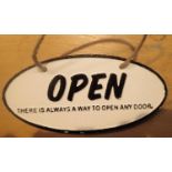 Cast iron Open & Closed window sign, L: 16 cm. P&P Group 2 (£18+VAT for the first lot and £3+VAT for