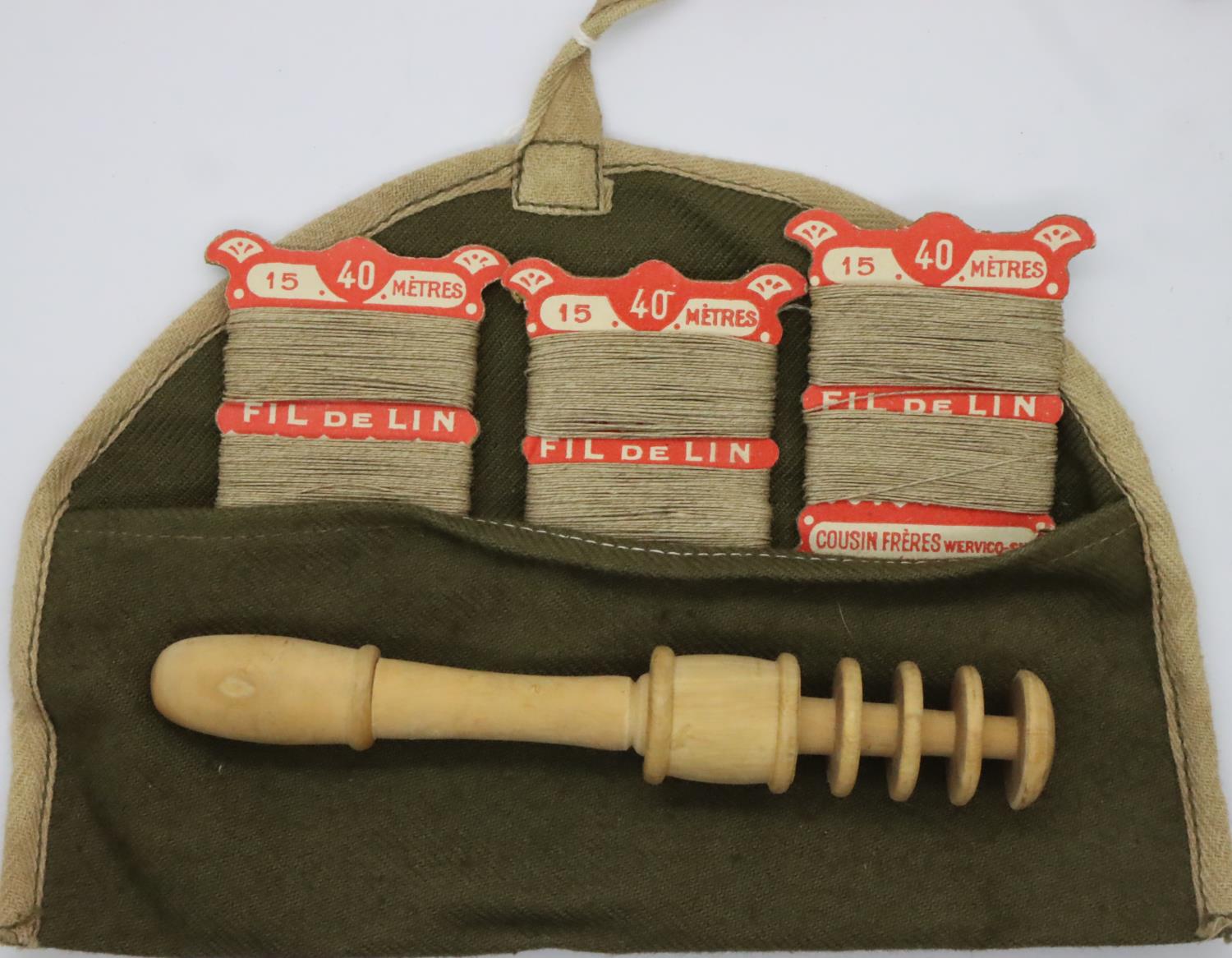 Vietnam War period French Foreign Legion housewife sewing kit. (The handle unscrews to stow the - Image 2 of 2