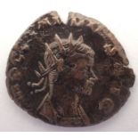 Roman Bronze Radiate - Gothicus Claudius. P&P Group 1 (£14+VAT for the first lot and £1+VAT for