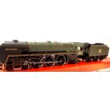Hornby Britannia Class 70051, Firth of Forth, BR Green, Early Crest, requires attention body loose