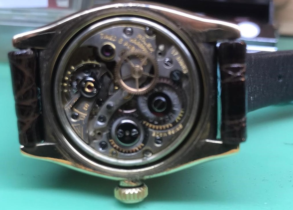 Rolex; gents 9ct gold vintage gentlemans wristwatch. Model Rolex Oyster Royale, Viceroy. Recent - Image 4 of 7