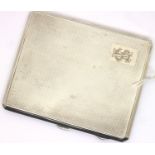 Hallmarked silver cigarette case Chester assay, 8 x 10 cm. P&P Group 1 (£14+VAT for the first lot