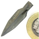 c200AD - Ancient Greek arrowhead with barb. P&P Group 1 (£14+VAT for the first lot and £1+VAT for
