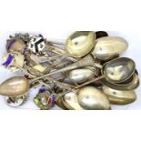 Collection of mixed hallmarked silver teaspoons, combined 220g. P&P Group 1 (£14+VAT for the first