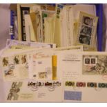 Collection of British and world first day covers. P&P Group 1 (£14+VAT for the first lot and £1+