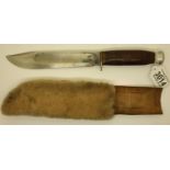 Vintage skinning knife with sheepskin sheath, blade L: 20 cm. P&P Group 2 (£18+VAT for the first lot