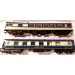 Two OO scale Pullman coaches, blue/grey, including Golden Arrow. Very good - excellent condition,
