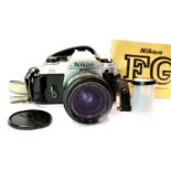 Nikon FG SLR camera with Nikon lens and manual. P&P Group 1 (£14+VAT for the first lot and £1+VAT