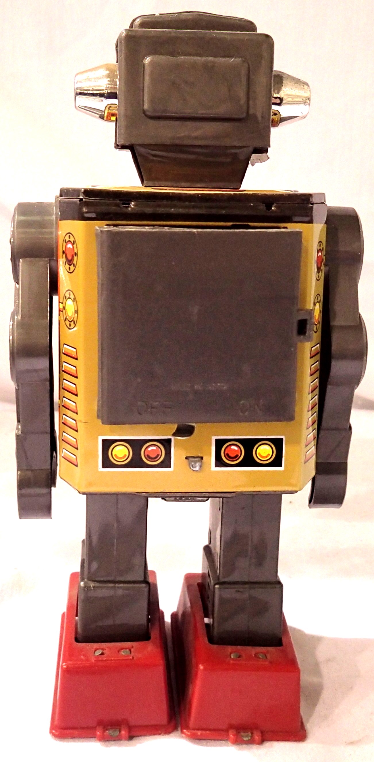 Japanese tinplate/plastic battery operated robot in very good condition, minor marks and - Image 4 of 10