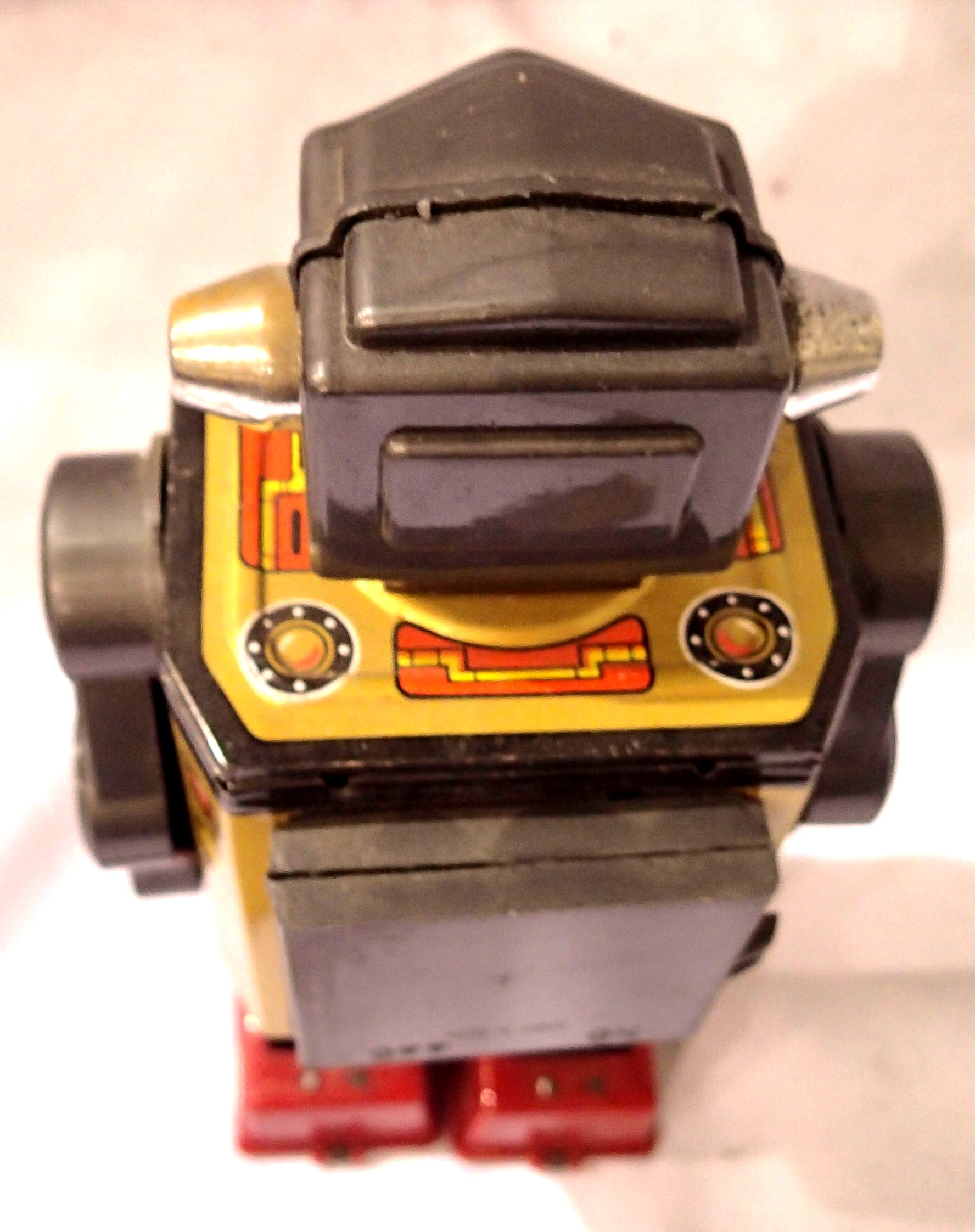 Japanese tinplate/plastic battery operated robot in very good condition, minor marks and - Image 5 of 10