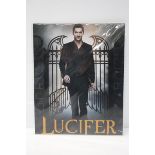 TOM ELLIS, LUCIFER SIGNED 8 X 10 PHOTO WITH CERTIFICATE