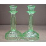 *A PAIR OF ART DECO GREEN URANIUM GLASS CANDLESTICKS / 16.5CM TALL [LQD188]