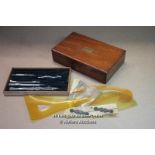 *MAHOGANY TECH DRAWING WOODEN BOX WITH BRASS FEATURES / 23 X 14 X 5CM / WITHOUT KEY [LQD188]