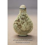 *CHINESE CARVED BOVINE BONE SNUFF BOTTLE WITH CHINESE CHARACTERS ON BASE / 7.5CM TALL [LQD188]