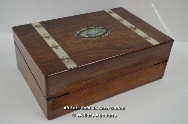 *ROSEWOOD WRITING SLOPE WITH MOTHER OF PEARL AND ABALONE BANDING / 35 X 23X 13CM [LQD197] - Image 6 of 8