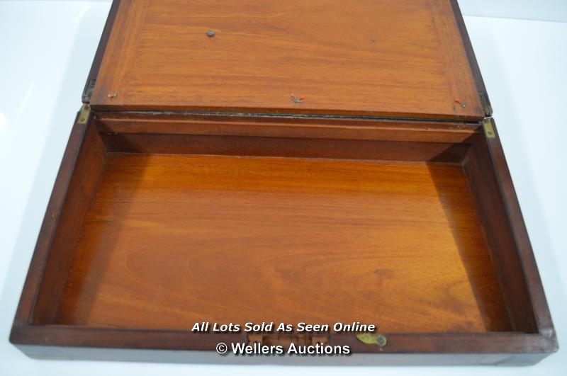 *LARGE VICTORIAN BRASS BOUND MAHOGANY WRITING SLOPE / 46 X 25 X 15CM [LQD197] - Image 3 of 5