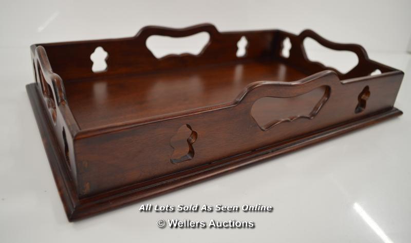 *HAND CRAFTED MAHOGANY TEA TRAY / 41 X 25 X 6CM [LQD197]