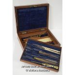 *ANTIQUE WOODEN TECHNICAL DRAWING SET BOX / 19.5 X 15 X 5CM [LQD197]