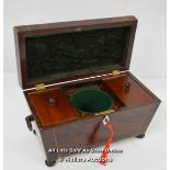 *ANTIQUE TEA CADDY WITH WORKING LOCK AND KEY VICTORIAN. / 29.5 X 15 X 6.5CM [LQD197]