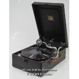 *HMV 102 PORTABLE GRAMOPHONE PLAYER C.1940S / IN WORKING ORDER WITH FIVE RECORDS [LQD197]