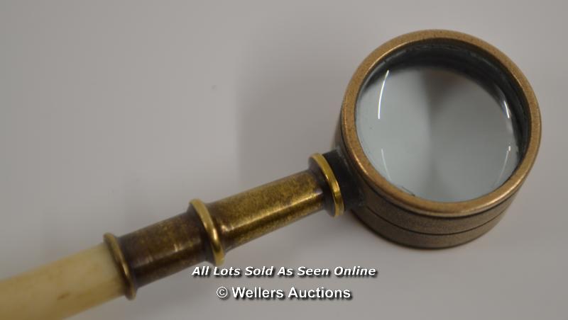 *HAND MAGNIFIER OR SIMPLE MICROSCOPE. BRASS BODY WITH BONE HANDLE [LQD197] - Image 3 of 3