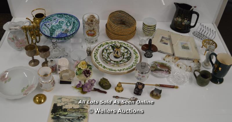 BOX OF ASSORTED CHINA & GLASS INCLUDING CHINESE TEA BOWLS, EGG CODLER, MODEL CATS AND METAL WEAR