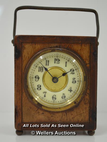 *TRAVEL MANTEL CLOCK IN UNUSUAL MAHOGANY CASE / 9CM HIGH / IN WORKING ORDER [LQD197]