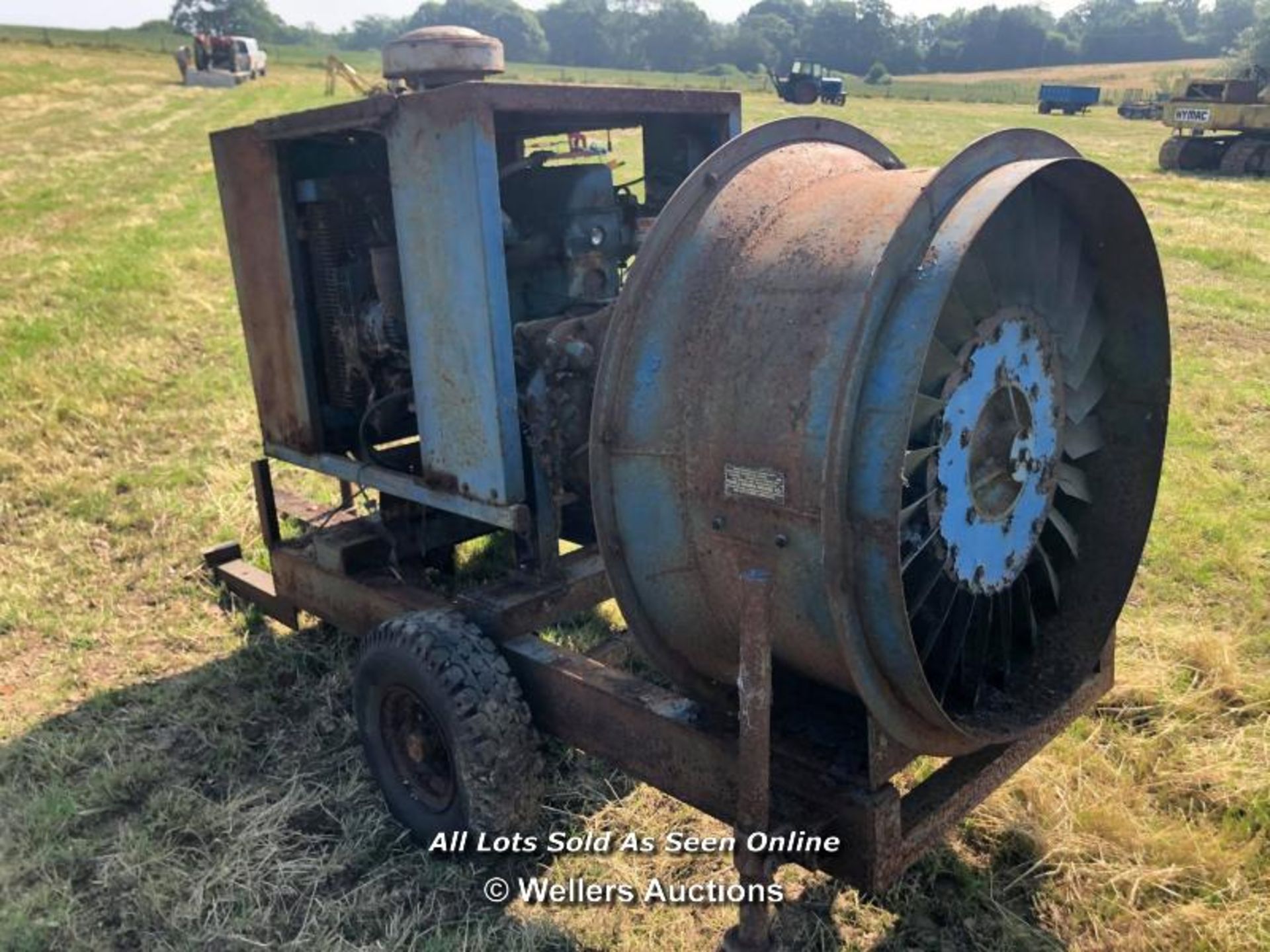 INDUSTRIAL FAN ON TRAILER, FORD 4 CYLINDER ENGINE - Image 2 of 3